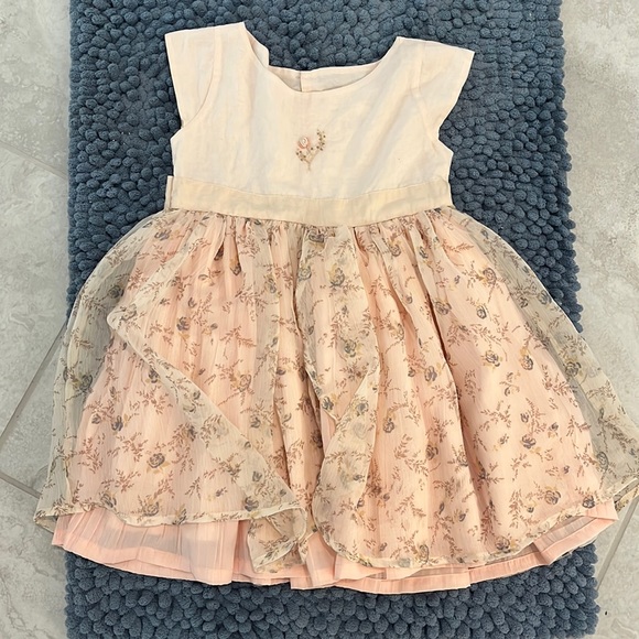Well dressed wolf size 4t excellent condition - Picture 1 of 3